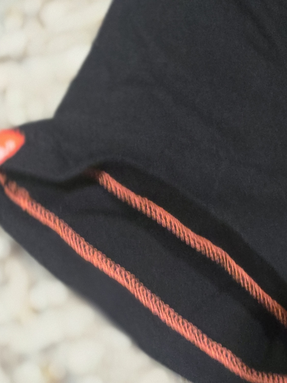 Superdry Men’s Black Logo Crew Neck T-Shirt - Picture 5 of 10